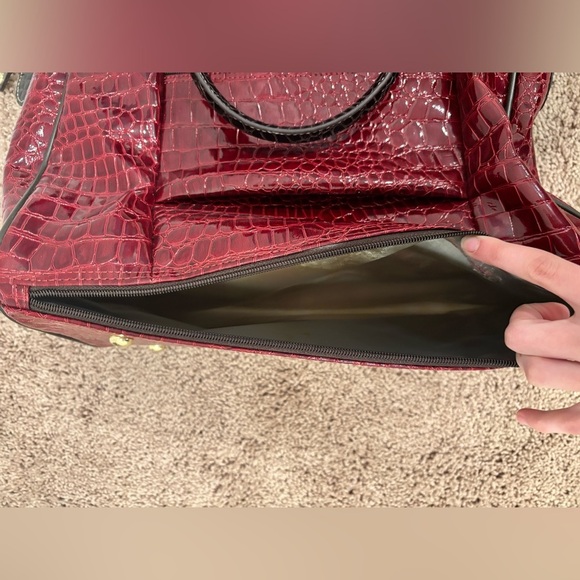 Samantha Brown Croco-Embossed Dowel Travel Bag Tote Work Weekender Red Brown - Picture 8 of 11